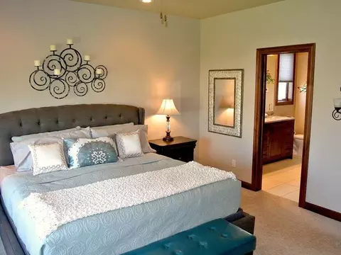 606 Slate Dr, Bismarck, ND 58503 photo 12
