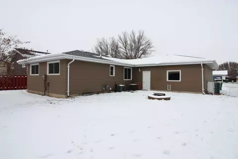 719 Wachter Ave, Bismarck, ND 58504 photo 18