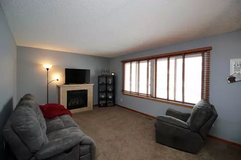 719 Wachter Ave, Bismarck, ND 58504 photo 7