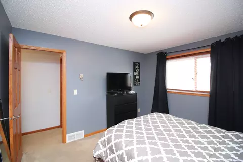 719 Wachter Ave, Bismarck, ND 58504 photo 10