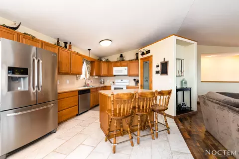 3009 Hillside Rd NW, Mandan, ND 58554 photo 6