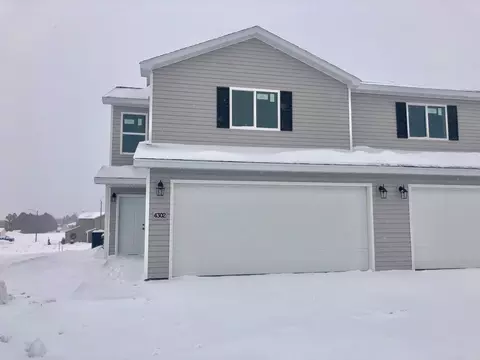4302 Serenity Ct, Bismarck, ND 58503 photo 1