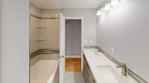4914 Roughrider Cir, Mandan, ND 58554 photo 7