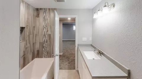 4914 Roughrider Cir, Mandan, ND 58554 photo 17