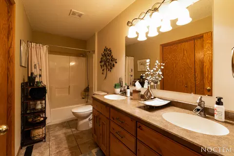 4028 Rawhide Dr, Bismarck, ND 58503 photo 12