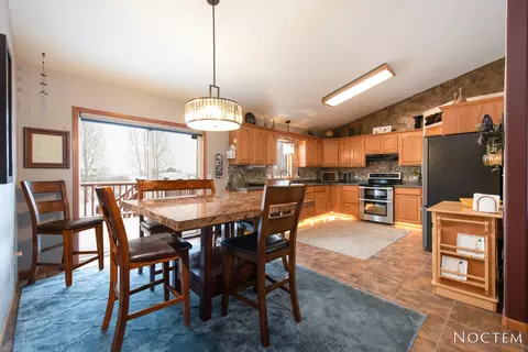 4028 Rawhide Dr, Bismarck, ND 58503 photo 8