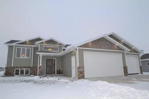 5000 Hudson St, Bismarck, ND 58503 photo 1