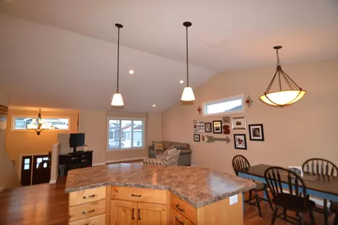 5000 Hudson St, Bismarck, ND 58503 photo 9