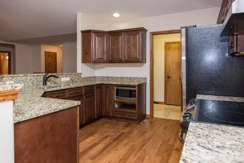 3834 Lillian Ct SE, Mandan, ND 58554 photo 9