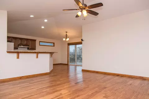 3834 Lillian Ct SE, Mandan, ND 58554 photo 3
