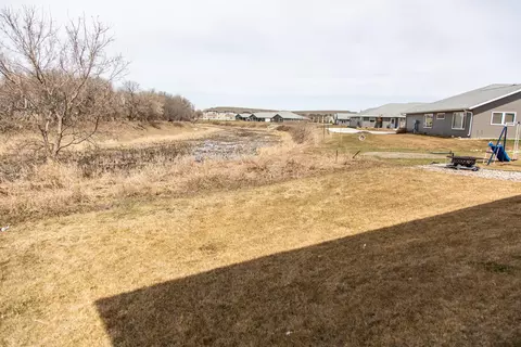 3834 Lillian Ct SE, Mandan, ND 58554 photo 26