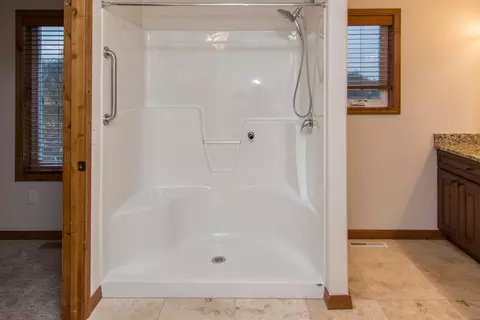 3834 Lillian Ct SE, Mandan, ND 58554 photo 18