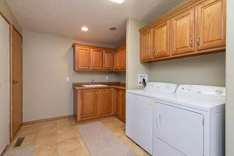 3907 N Valley Loop Loop, Bismarck, ND 58503 photo 13