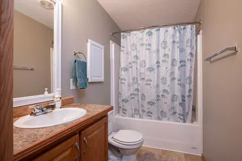 3907 N Valley Loop Loop, Bismarck, ND 58503 photo 12