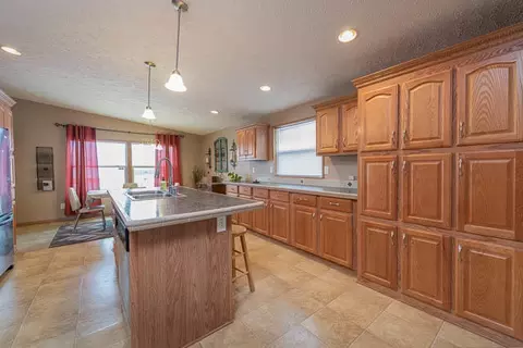 3907 N Valley Loop Loop, Bismarck, ND 58503 photo 3