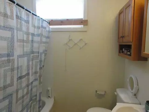 1122 E Ave A, Bismarck, ND 58501 photo 1