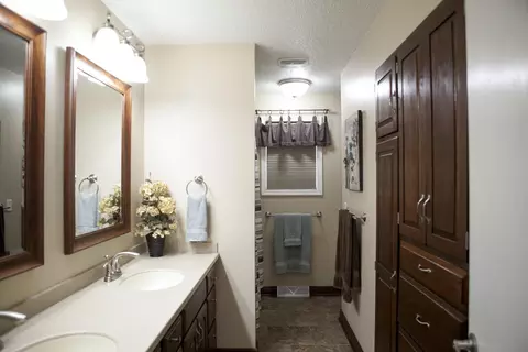 1111 Hillside Ter, Bismarck, ND 58501 photo 10