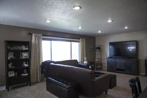 1111 Hillside Ter, Bismarck, ND 58501 photo 8
