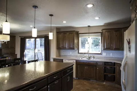 1111 Hillside Ter, Bismarck, ND 58501 photo 4