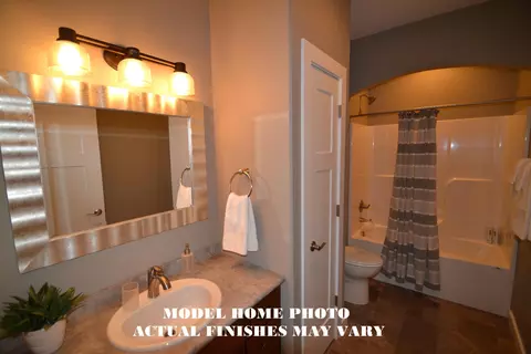 417 Buckskin Loop, Bismarck, ND 58503 photo 11