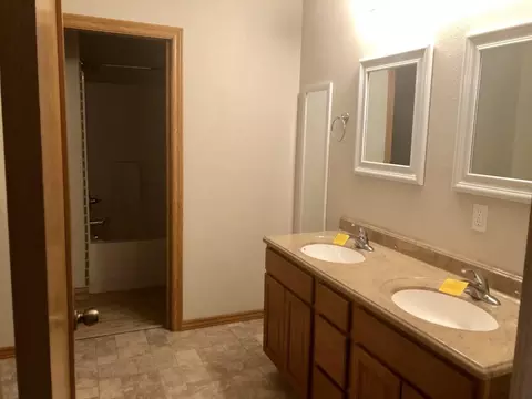 701 Walter Way NE, Bismarck, ND 58503 photo 15