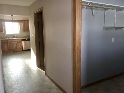 701 Walter Way NE, Bismarck, ND 58503 photo 3