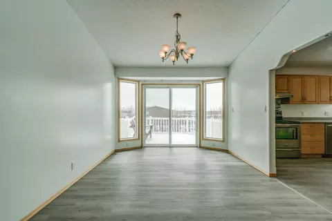 3911 31st Ave NW, Mandan, ND 58554 photo 3