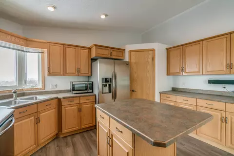 3911 31st Ave NW, Mandan, ND 58554 photo 7
