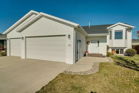 152 Dolan Dr, Lincoln, ND 58504 photo 1