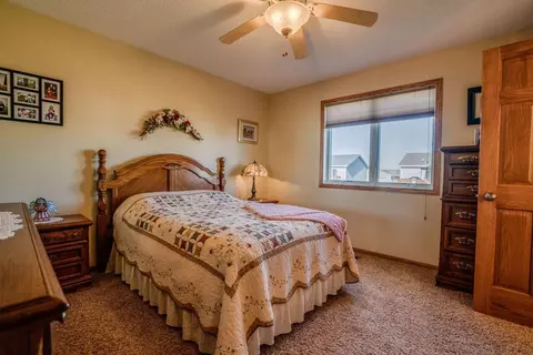 152 Dolan Dr, Lincoln, ND 58504 photo 10