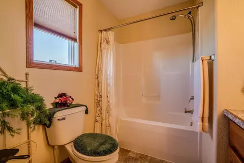 152 Dolan Dr, Lincoln, ND 58504 photo 12