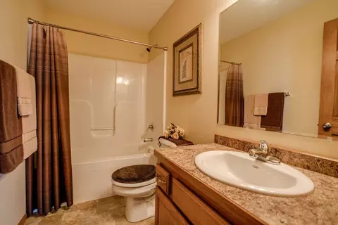 152 Dolan Dr, Lincoln, ND 58504 photo 16