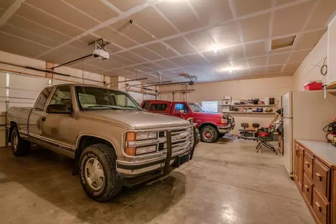 152 Dolan Dr, Lincoln, ND 58504 photo 20