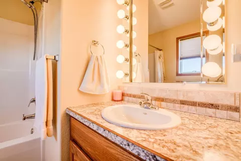 152 Dolan Dr, Lincoln, ND 58504 photo 13