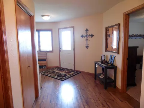 1024 E Lasalle Dr NE, Bismarck, ND 58503 photo 3