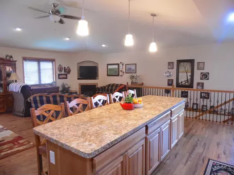 1024 E Lasalle Dr NE, Bismarck, ND 58503 photo 6