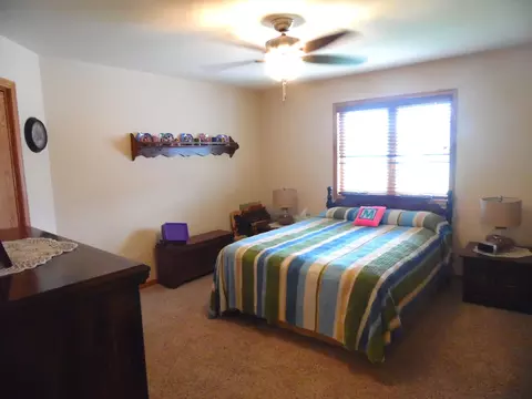 1024 E Lasalle Dr NE, Bismarck, ND 58503 photo 12