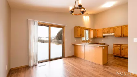 1613 12th Ave SE, Mandan, ND 58554 photo 8