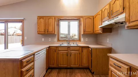 1613 12th Ave SE, Mandan, ND 58554 photo 10