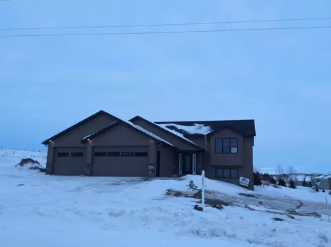 4723 Marsh Hawk Dr, Bismarck, ND 58503 photo 16