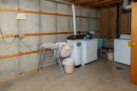 219 Kavaney Dr, Bismarck, ND 58501 photo 34