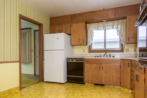 219 Kavaney Dr, Bismarck, ND 58501 photo 13
