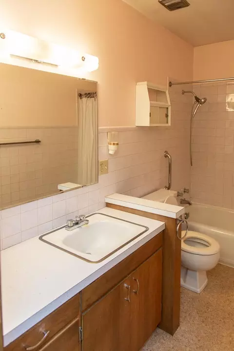 219 Kavaney Dr, Bismarck, ND 58501 photo 17