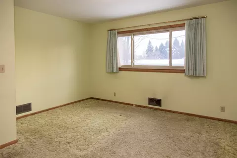 219 Kavaney Dr, Bismarck, ND 58501 photo 23