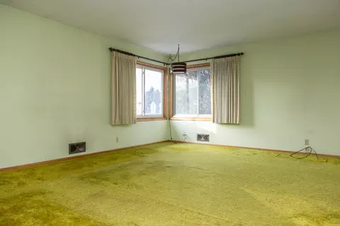 219 Kavaney Dr, Bismarck, ND 58501 photo 6