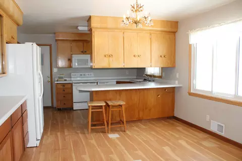 1908 Catherine Dr, Bismarck, ND 58501 photo 7