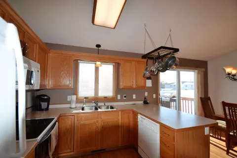 3607 43rd St NW, Mandan, ND 58554 photo 17