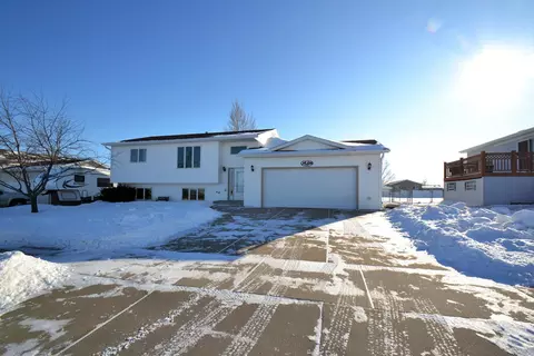 3607 43rd St NW, Mandan, ND 58554 photo 41