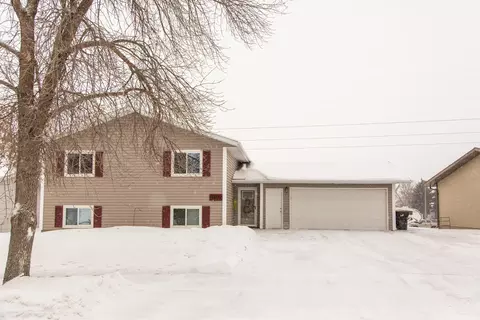 3407 Breen Dr, Bismarck, ND 58501 photo 1