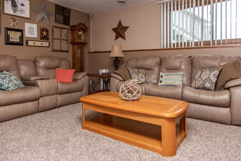 3407 Breen Dr, Bismarck, ND 58501 photo 22